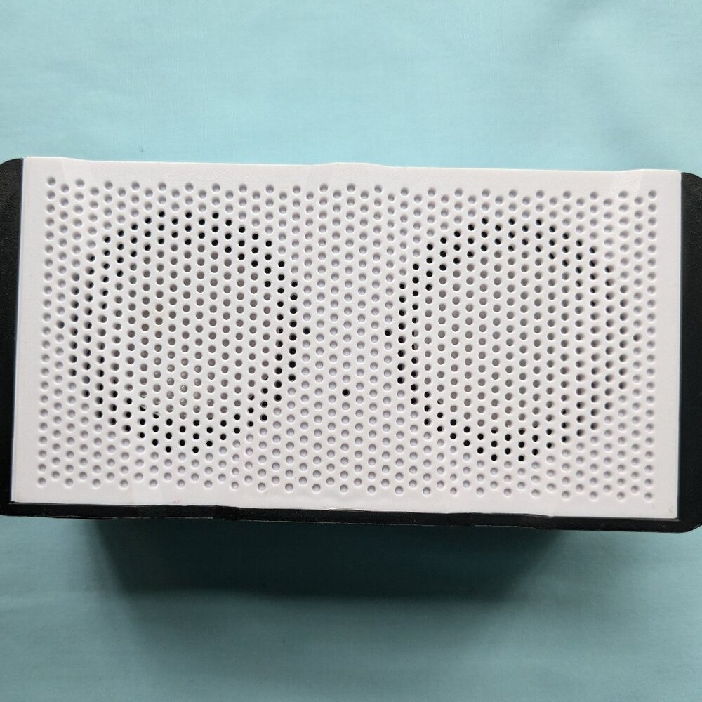 Sakar Mini Speaker with 3.5 mm Audio plug cable